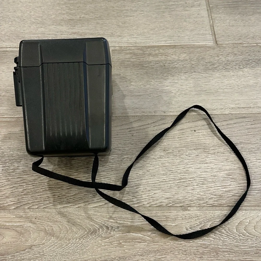 VTG Polaroid One Step Close Up Instant Film Camera With The Strap
